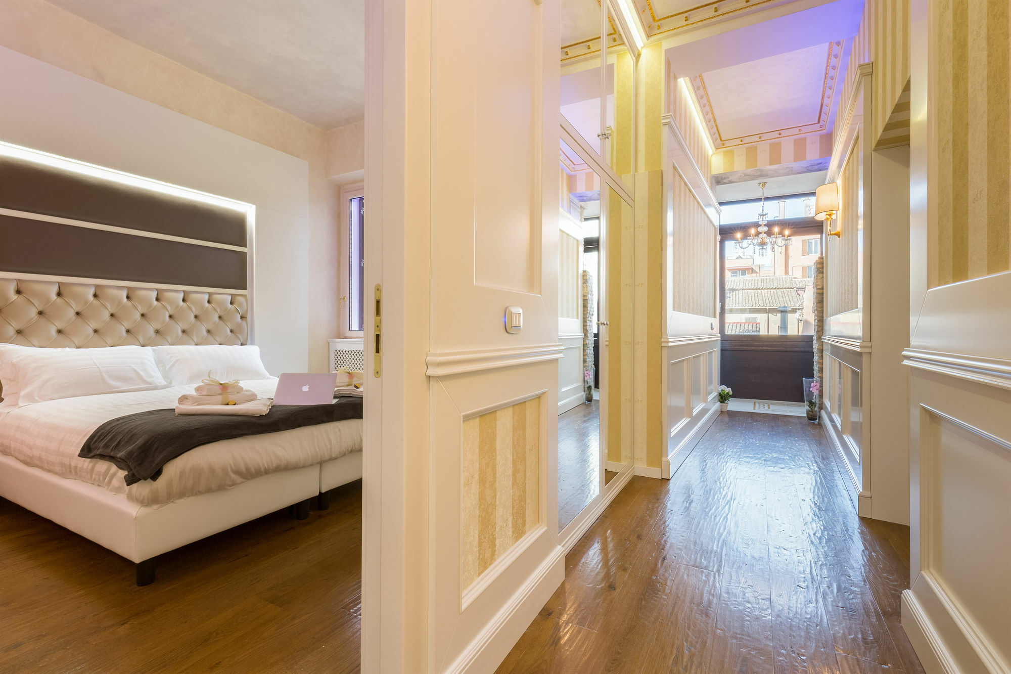 B&B Luxury Piazza Venezia ローマ エクステリア 写真